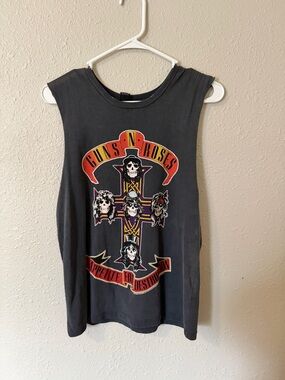 Guns N' Roses Sleeveless Band Tee - Black with Red/Yellow Graphic